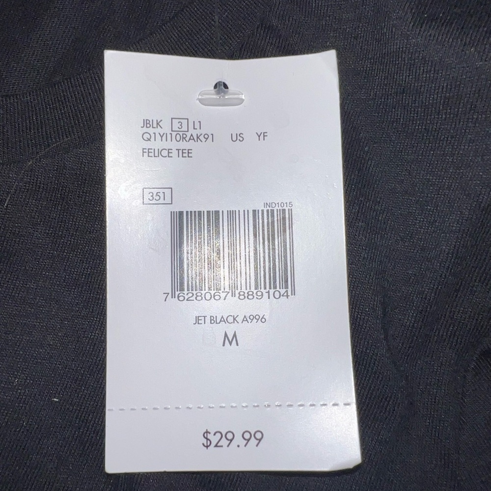 GUESS Black Tiger Graphic Tee - Medium - NWT - Picture 3 of 3